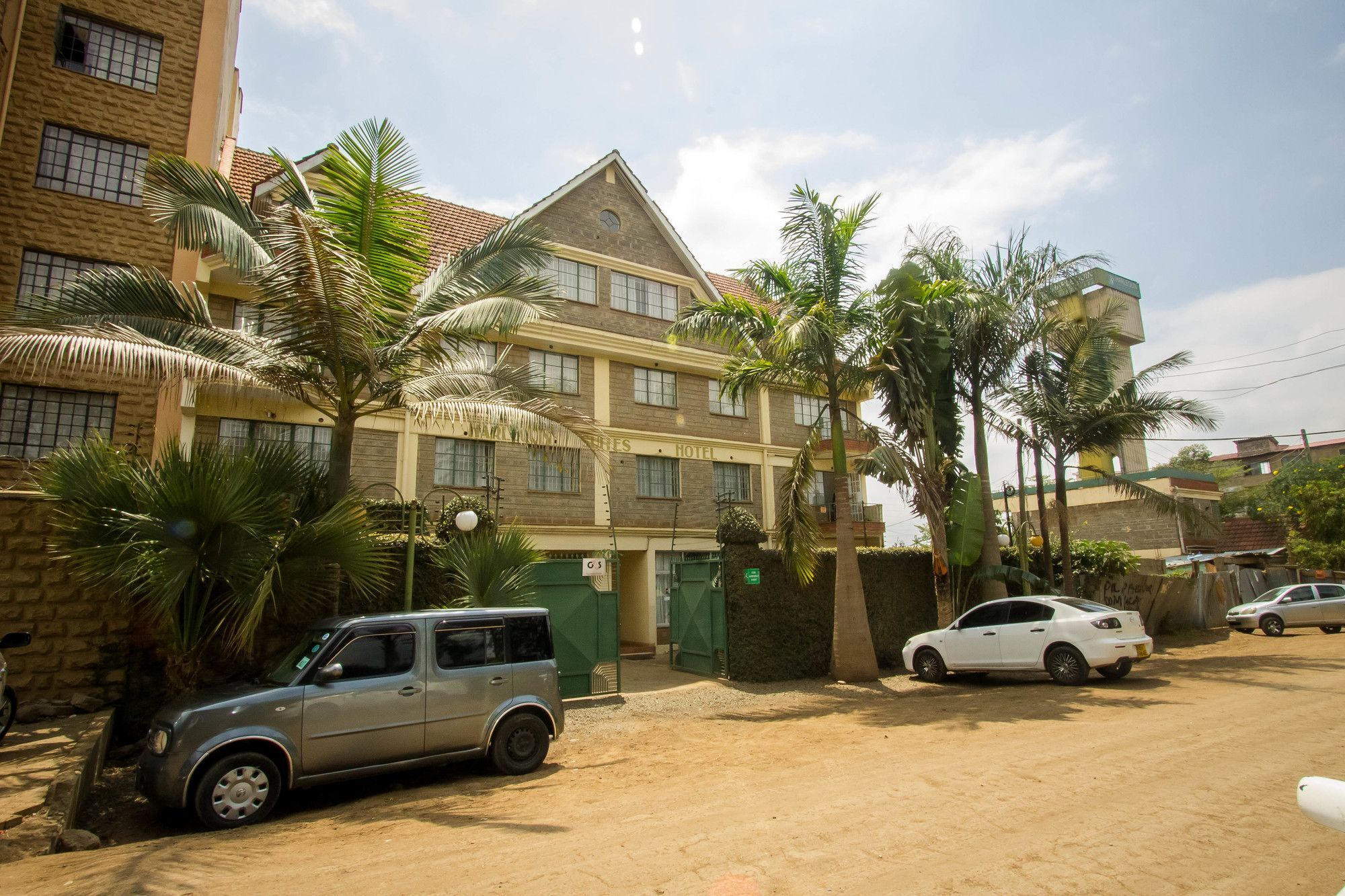 Harlequin Suites Hotel Nairobi Ngoại thất bức ảnh